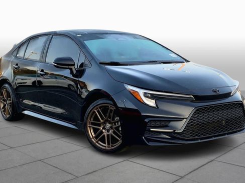 Used 2024 Toyota Corolla Sedan w/ SE Convenience Package image 3