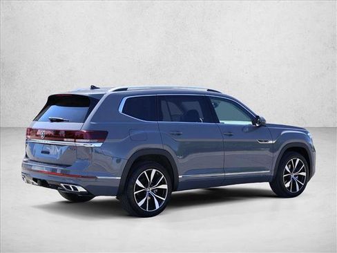 Used 2026 Volkswagen Atlas SEL Premium R-Line AWD/4WD image 5