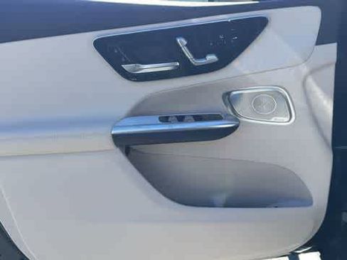 Certified 2026 Mercedes-Benz GLC 300 4MATIC image 5