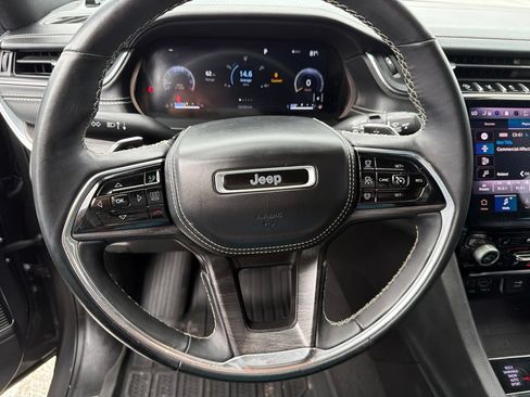 Used 2021 Jeep Grand Cherokee L Overland w/ Luxury Tech Group IV AWD/4WD image 19