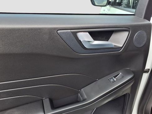 Used 2023 Ford Escape ST-Line Select image 8