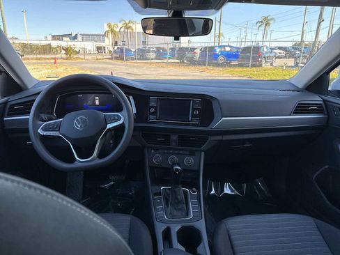 Used 2023 Volkswagen Jetta S image 14
