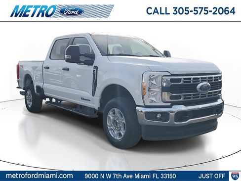 Certified 2025 Ford F250 XLT image 1