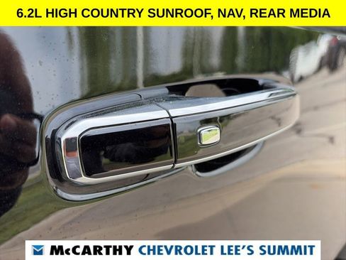 Used 2025 Chevrolet Tahoe High Country AWD/4WD image 37