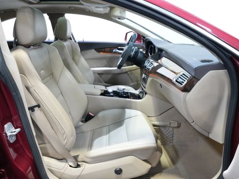 Used 2012 Mercedes-Benz CLS 63 AMG image 33