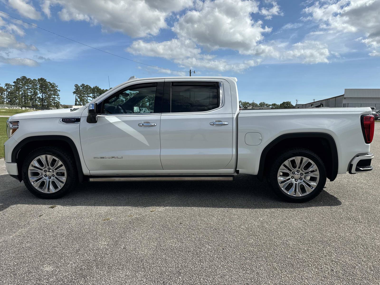 Used 2020 GMC Sierra 1500 Denali w/ Denali Ultimate Package AWD/4WD image 7