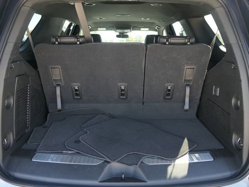 Used 2025 Chevrolet Tahoe RST image 27