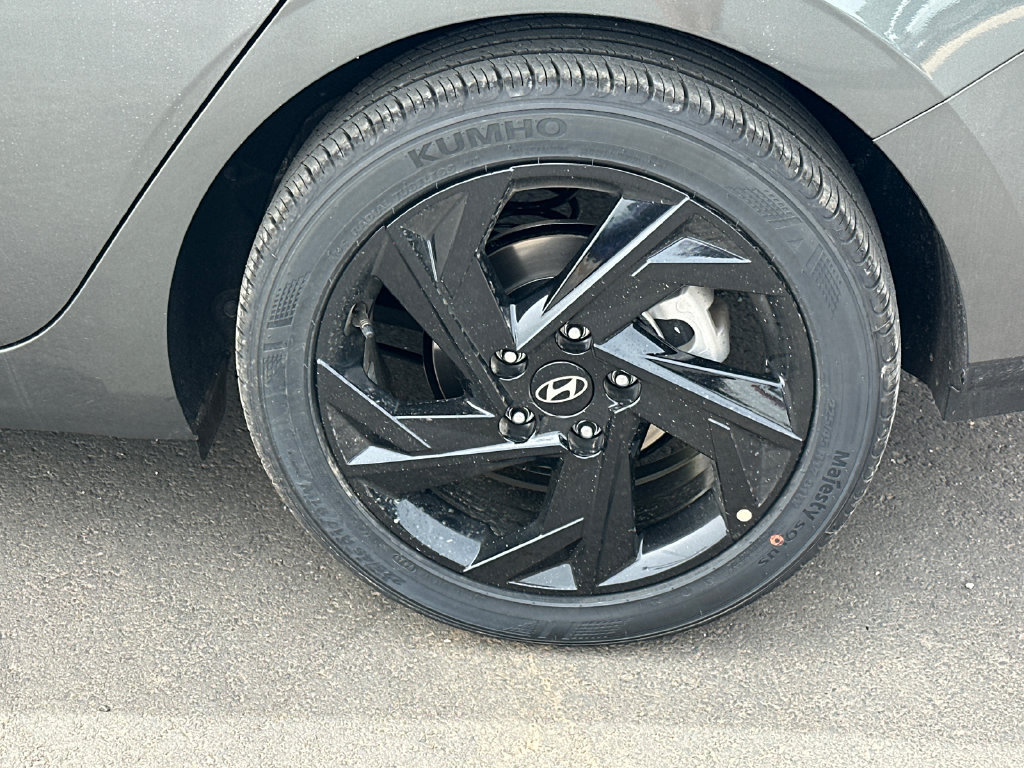 Certified 2026 Hyundai Elantra Sport FWD image 19