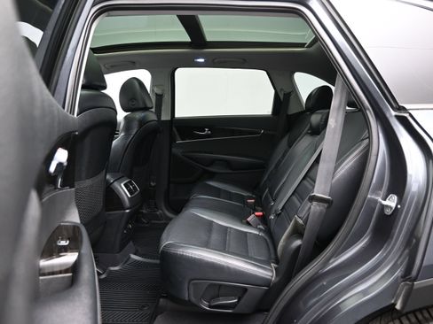 Used 2020 Kia Sorento EX FWD image 11