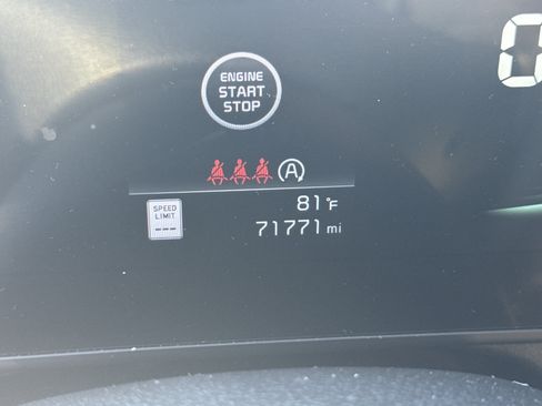 Used 2023 Kia Sportage EX FWD image 22