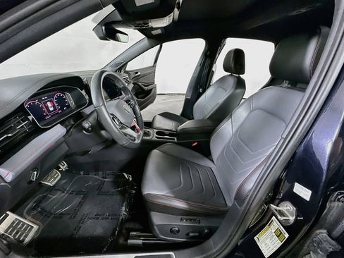 Used 2025 Volkswagen Jetta GLI Autobahn FWD image 15
