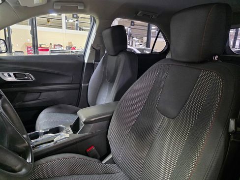 Used 2017 Chevrolet Equinox LS FWD image 22
