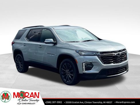 Certified 2023 Chevrolet Traverse RS w/ LPO, Floor Liner Package AWD/4WD image 8
