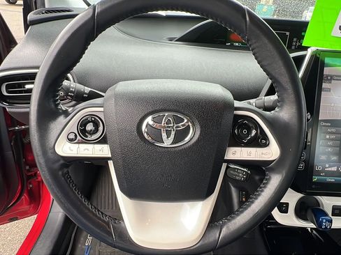 Used 2017 Toyota Prius Prime Advanced w/ Preferred Accessory Package image 17