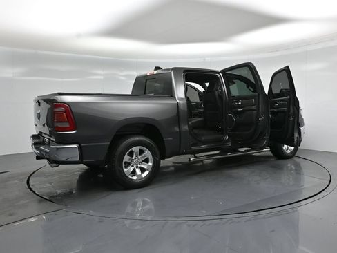 Used 2023 RAM 1500 Laramie AWD/4WD image 5
