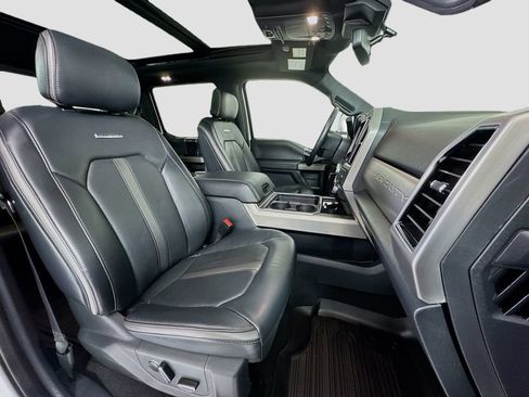 Used 2022 Ford F350 Platinum image 25