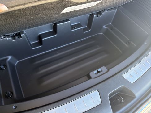 Used 2022 Buick Enclave Premium image 25