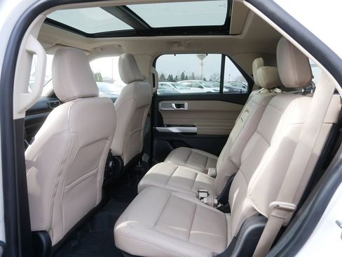 Used 2021 Ford Explorer Limited w/ Class III Trailer Tow Package image 16