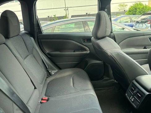 Used 2025 Subaru Forester Premium AWD/4WD image 9
