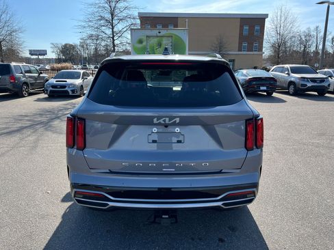 Used 2022 Kia Sorento SX image 7