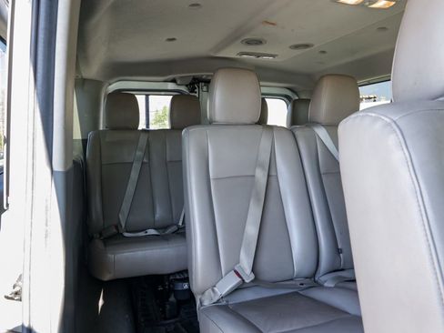 Used 2021 Nissan NV 3500 SL image 23