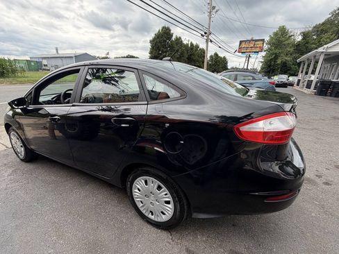 Used 2016 Ford Fiesta S FWD image 4