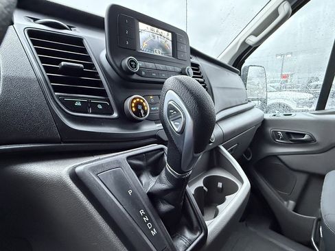 Used 2023 Ford Transit 250 Low Roof AWD w/ Exterior Upgrade Package image 31
