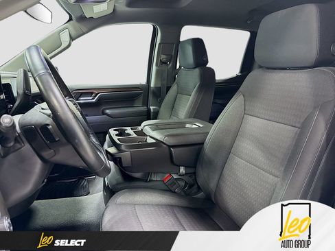 Used 2023 Chevrolet Silverado 1500 LT AWD/4WD image 23