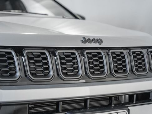 New 2025 Jeep Compass Limited w/ Sun & Sound Group image 10