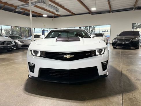 Used 2013 Chevrolet Camaro ZL1 image 3