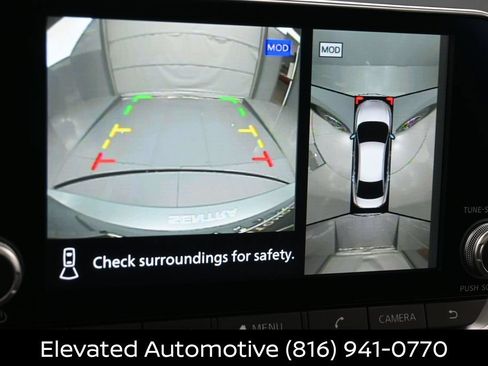 Certified 2025 Nissan Sentra SR w/ SR Premium Package FWD image 10