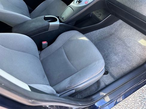 Used 2015 Toyota Prius Three image 18