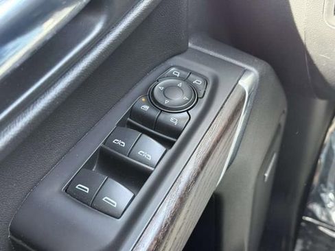 Used 2021 GMC Sierra 1500 Denali AWD/4WD image 18