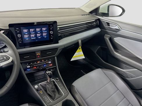 New 2026 Volkswagen Jetta SE image 23