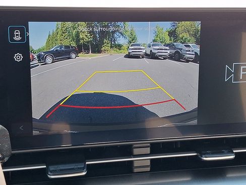 Used 2025 Hyundai Kona SEL AWD/4WD image 17