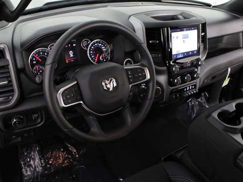 New 2026 RAM 1500 Express AWD/4WD image 8