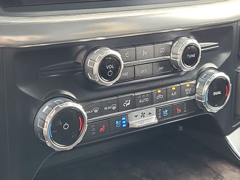 Certified 2022 Ford F150 Lariat AWD/4WD image 23