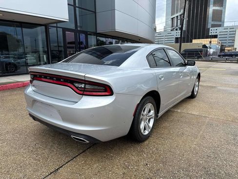 Used 2022 Dodge Charger SXT RWD image 7