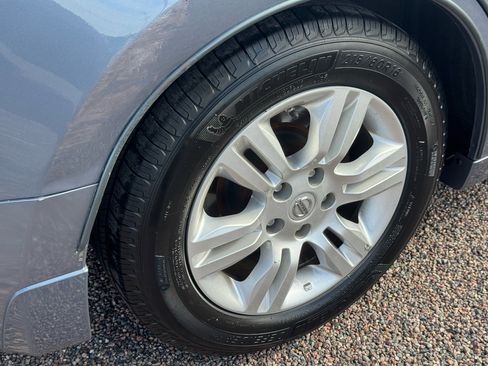 Used 2010 Nissan Altima 2.5 SL w/ SL Pkg image 19