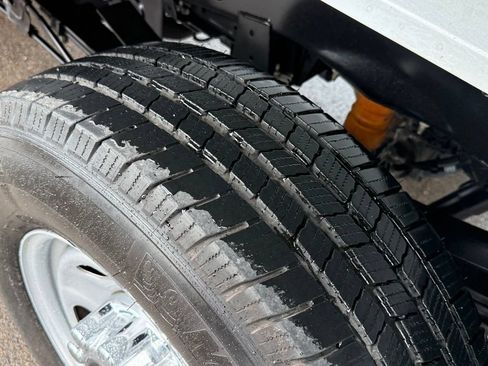 Used 2022 Ford F350 XL w/ Power Equipment Group RWD image 39
