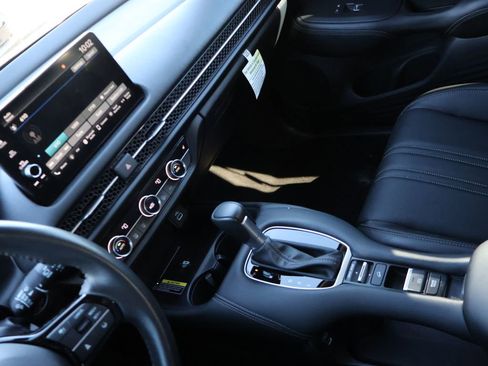 Certified 2024 Honda HR-V EX-L image 18