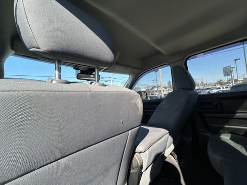 Used 2016 RAM 1500 Express image 25