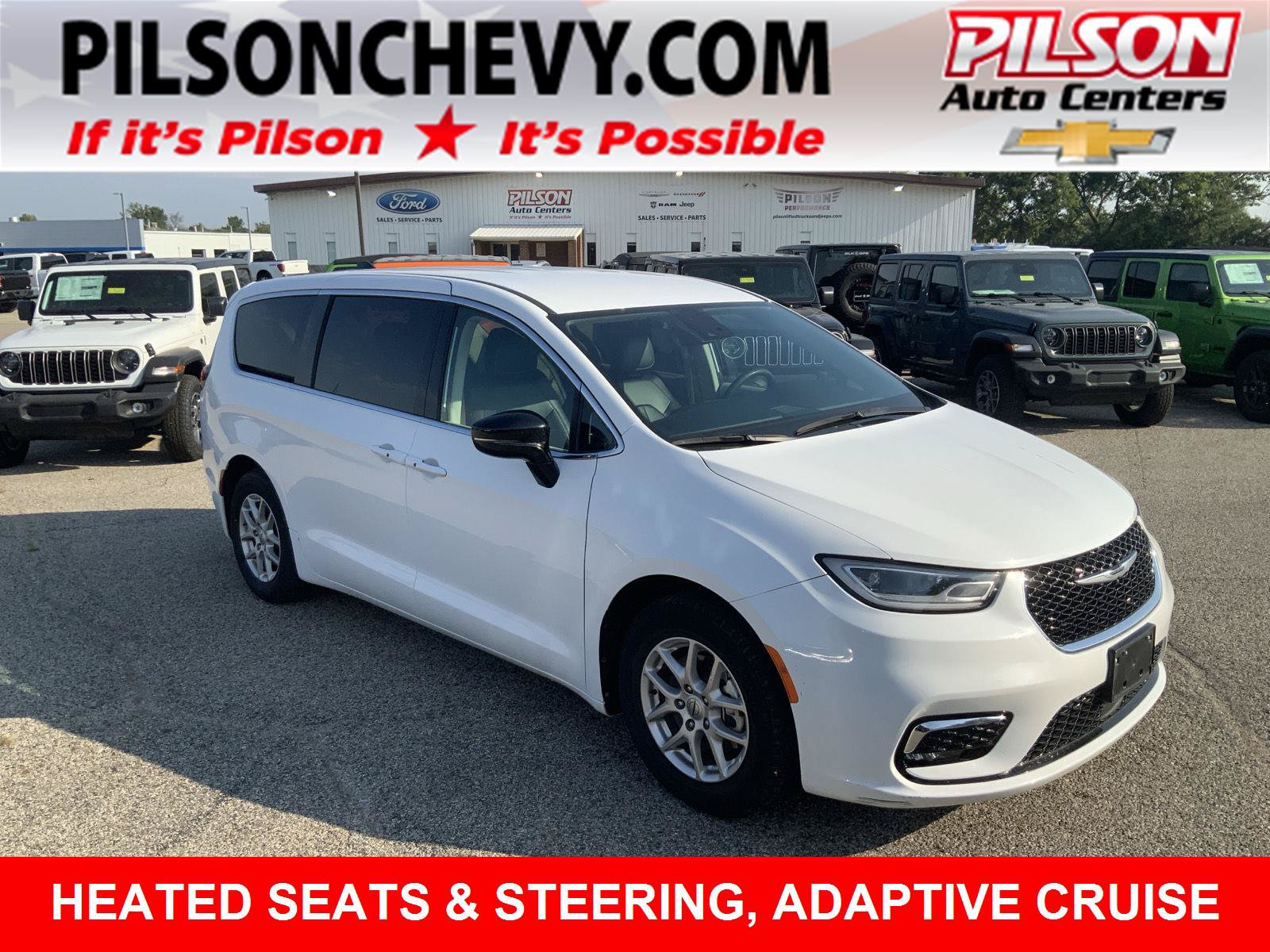 Used 2024 Chrysler Pacifica Touring-L FWD image 1