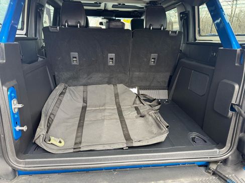 Used 2025 Ford Bronco Badlands AWD/4WD image 13
