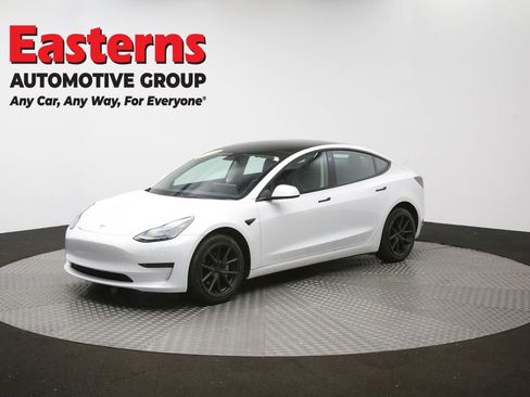 Used 2023 Tesla Model 3 Standard Range image 53