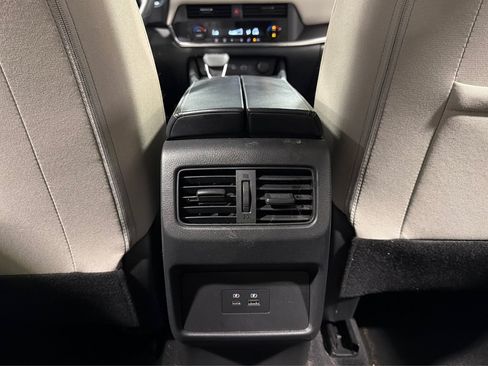 Used 2023 Nissan Rogue SV AWD/4WD image 35