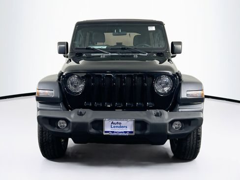 Used 2022 Jeep Wrangler Unlimited Sport AWD/4WD image 2