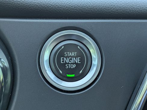 Used 2022 Chevrolet Blazer RS w/ Enhanced Convenience Package image 20