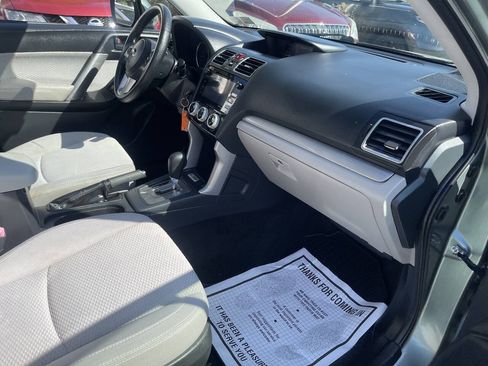 Used 2017 Subaru Forester 2.5i Premium w/ All-Weather Package AWD/4WD image 28