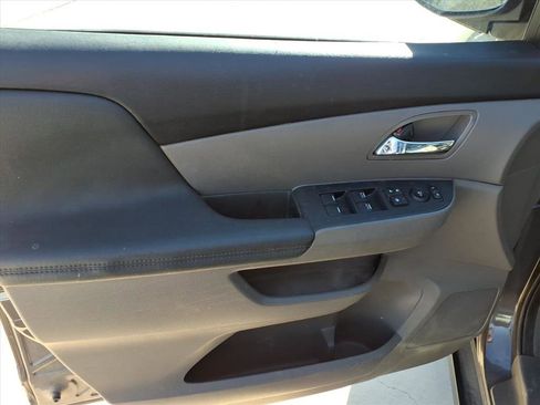 Used 2016 Honda Odyssey SE image 18